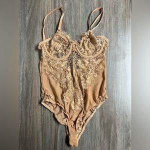Beige Lace Teddy